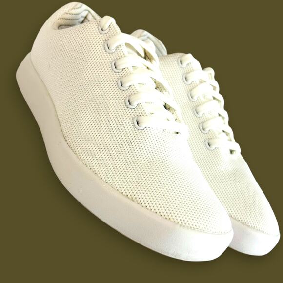 Atoms Womens 6.75 Sneaker Mens 5.25 Model 000 Designed in California - Picture 1 of 11